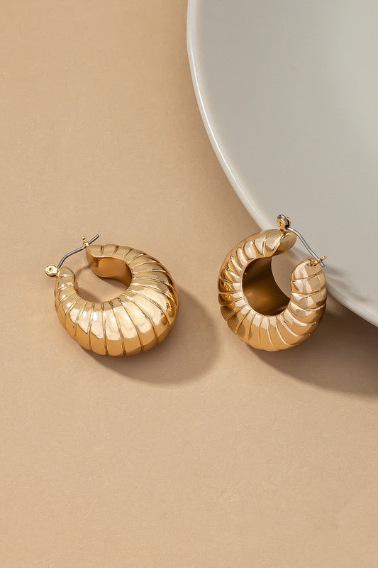 Clam Shell Earrings